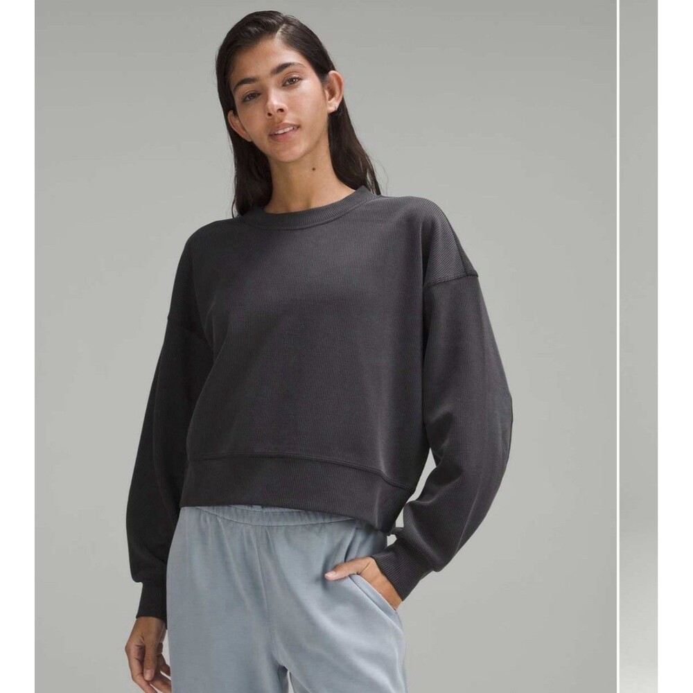 Lululemon Womens Gray Ribbed Softstreme Oversized Cropped Crew Sweatshirt Size 6